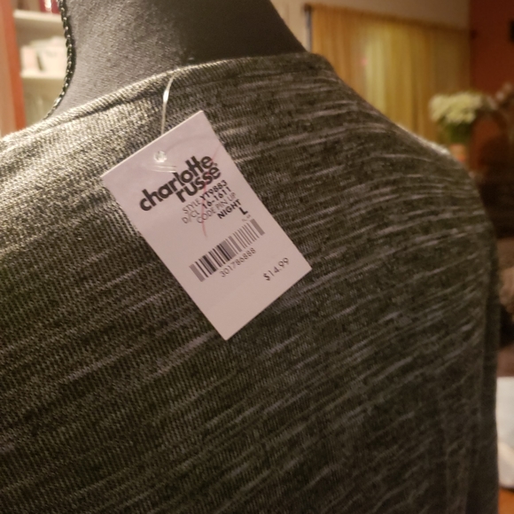 Gray crop sweater - Picture 2 of 2